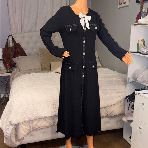 Dresses & Skirts - Elegant Black Long Sleeve Dress with White Bow